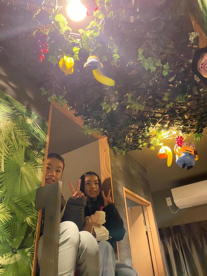 Hotel Jungle Fun Fun Осака Экстерьер фото
